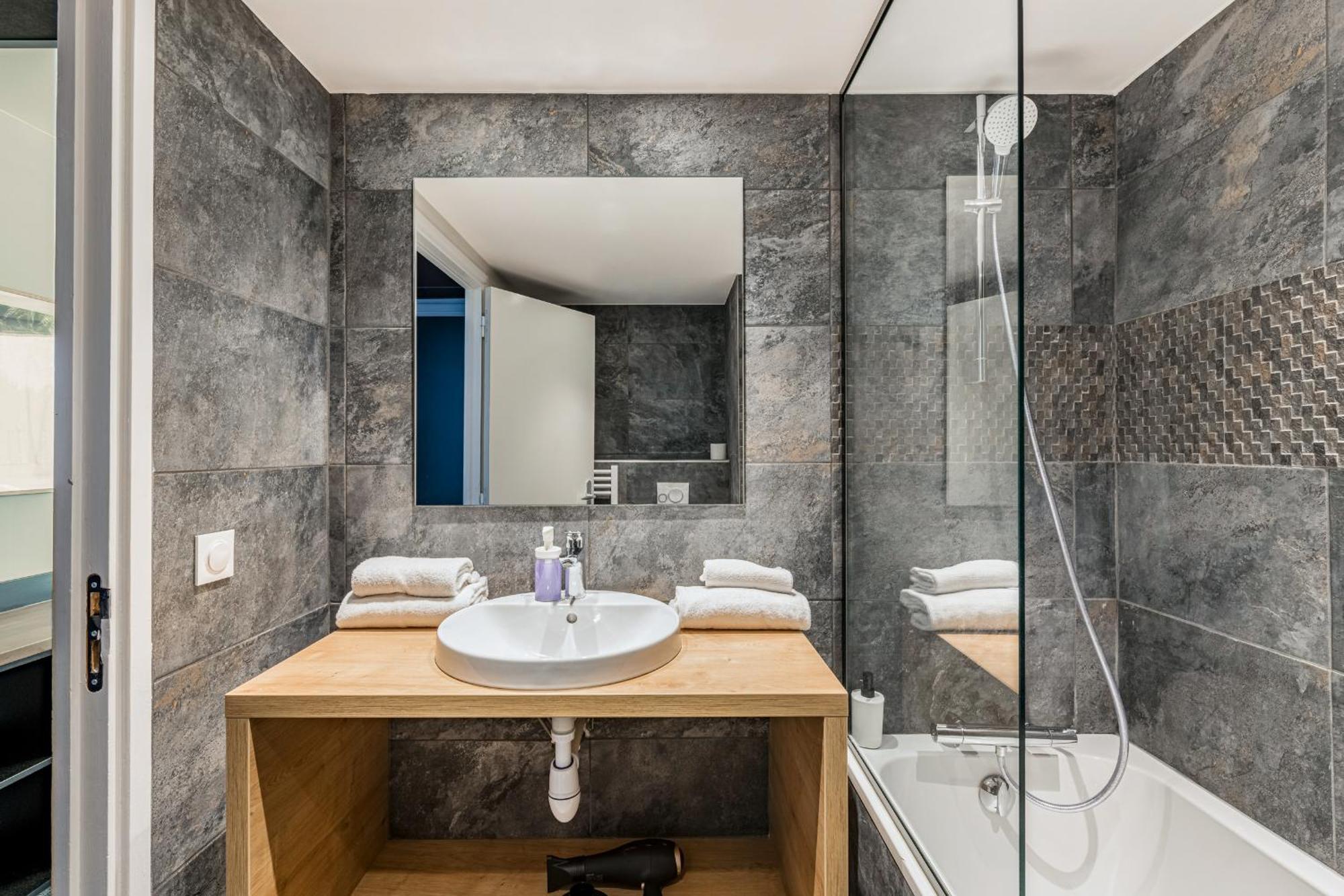 Le Parc 42 Saint-Etienne Appartement Buitenkant foto